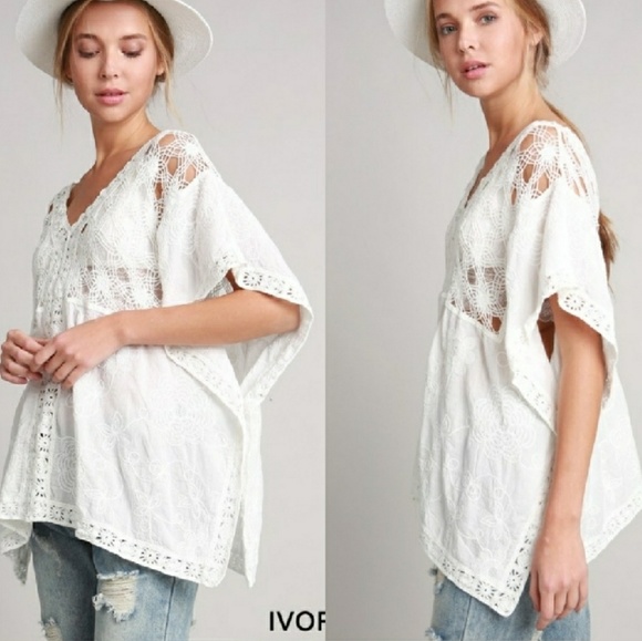 5/$30 BOHO Chic Embroidered Crochet Top - Picture 5 of 6
